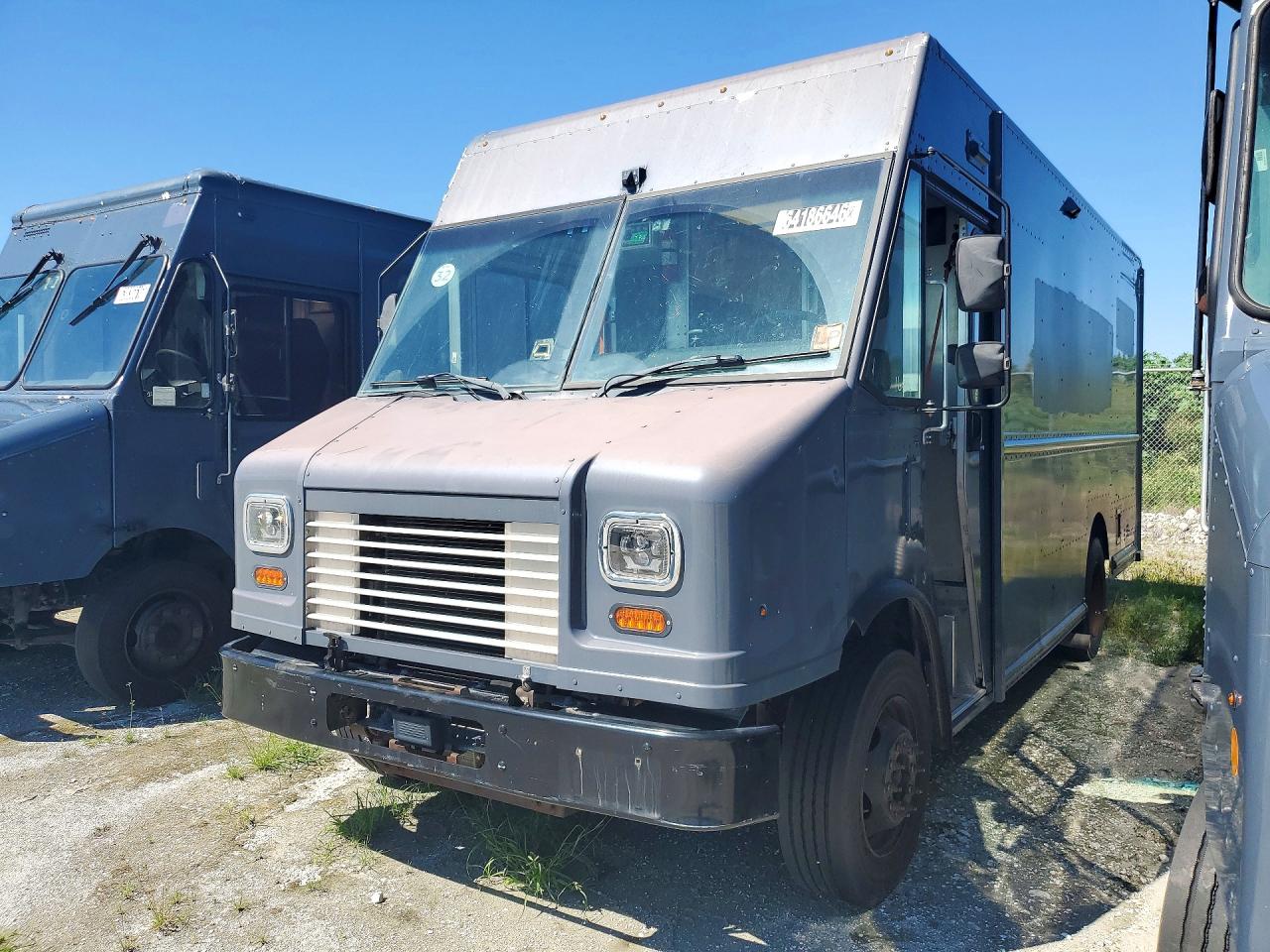 2021 FORD F59