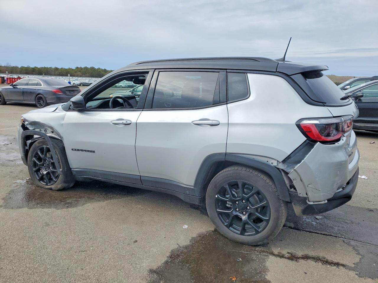 2024 JEEP COMPASS LATITUDE — снимка 2