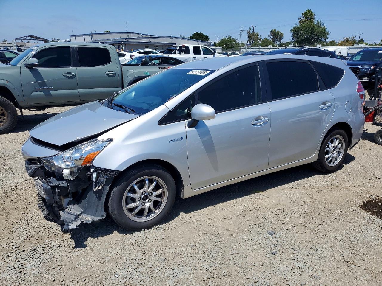 2017 TOYOTA PRIUS V THREE