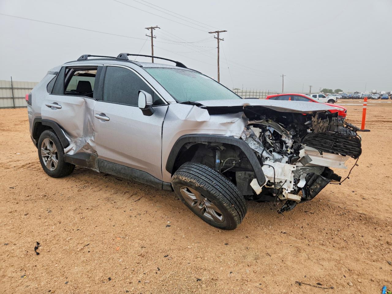 2024 TOYOTA RAV4 XLE — снимка 4