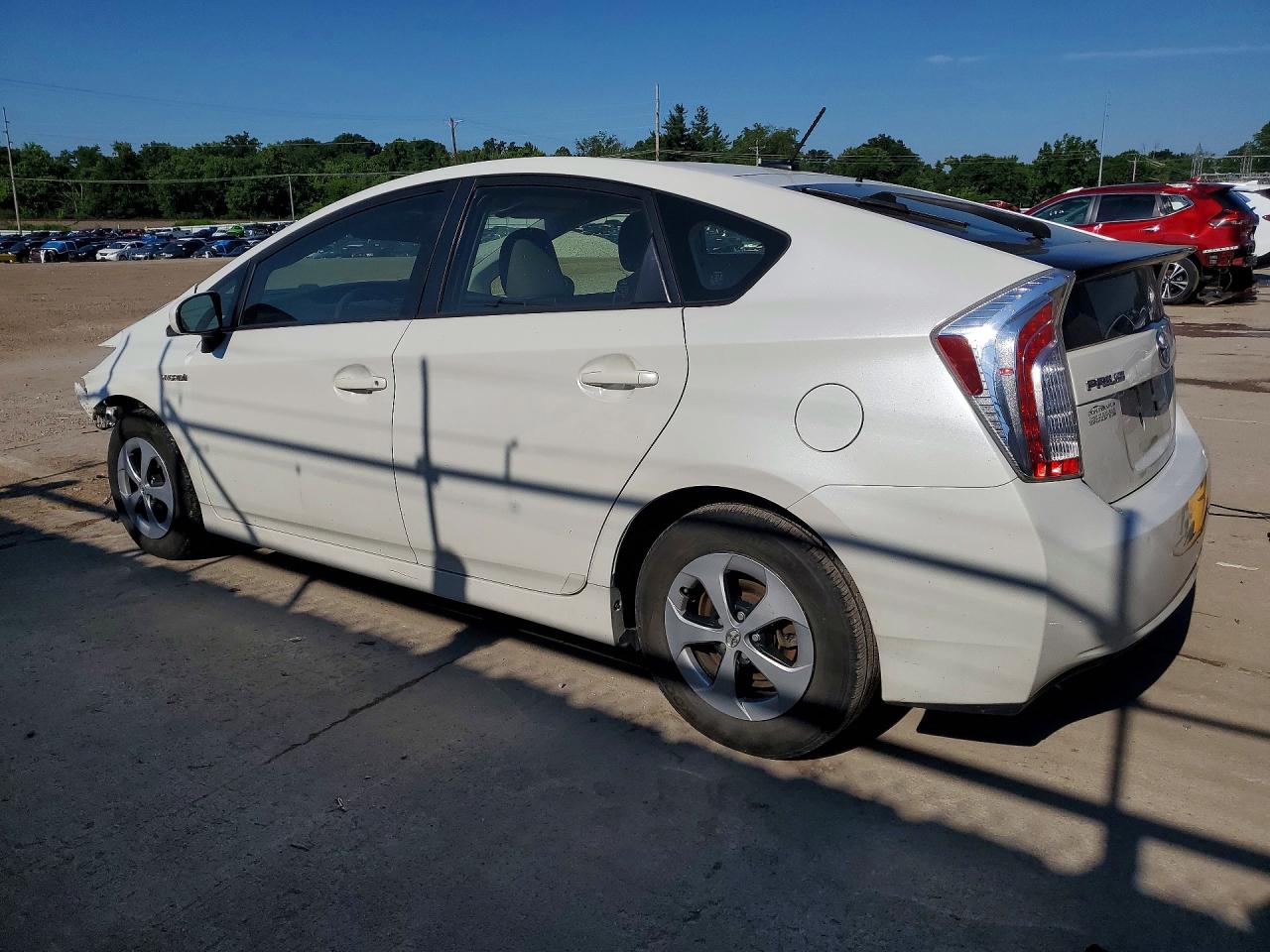 2015 TOYOTA PRIUS THREE — снимка 2