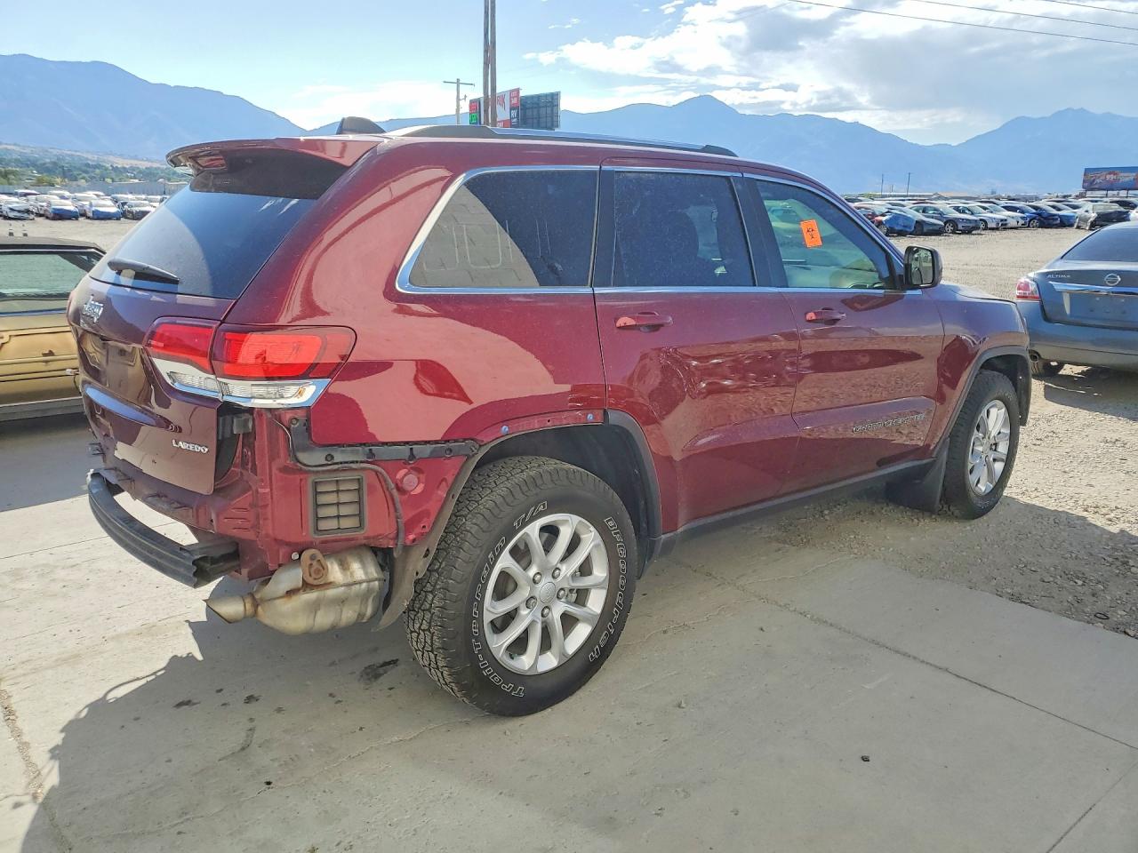2021 JEEP GRAND CHEROKEE LAREDO — снимка 3