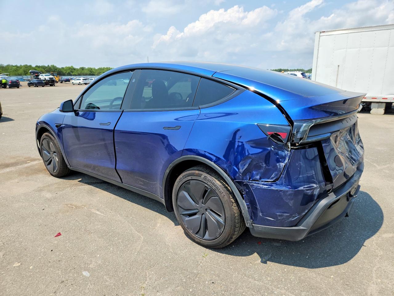 2026 TESLA MODEL Y — снимка 2