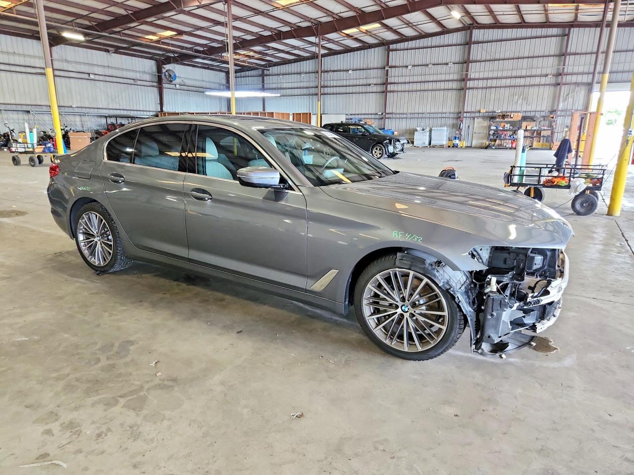 2020 BMW 530 I — снимка 4