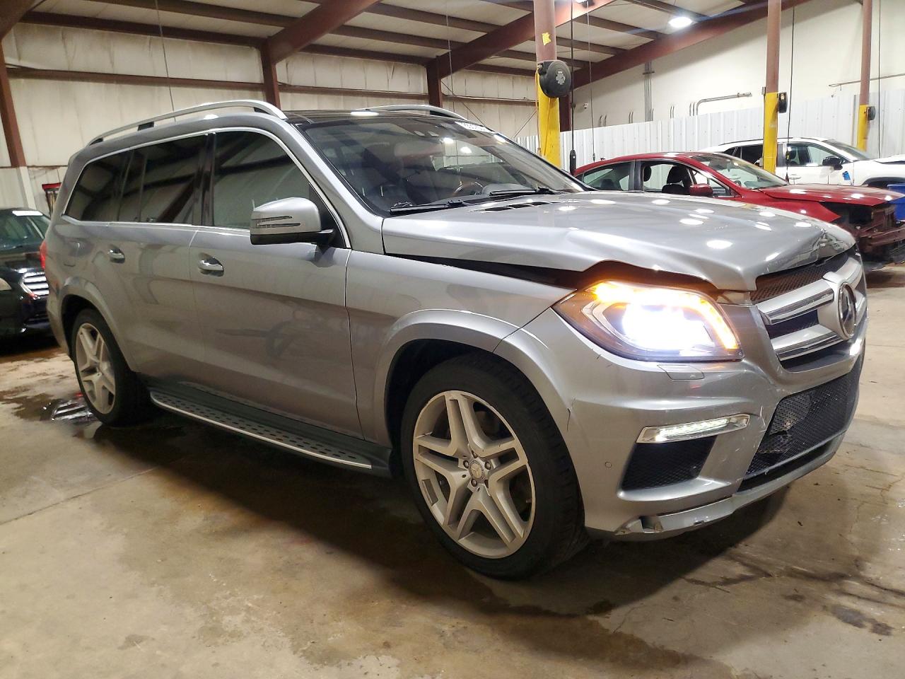 2015 MERCEDES-BENZ GL 550 4MATIC — снимка 4