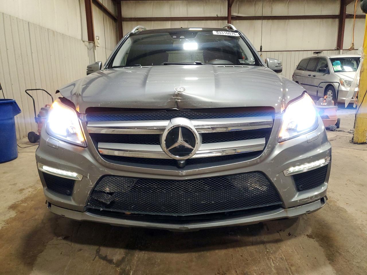 2015 MERCEDES-BENZ GL 550 4MATIC — снимка 5