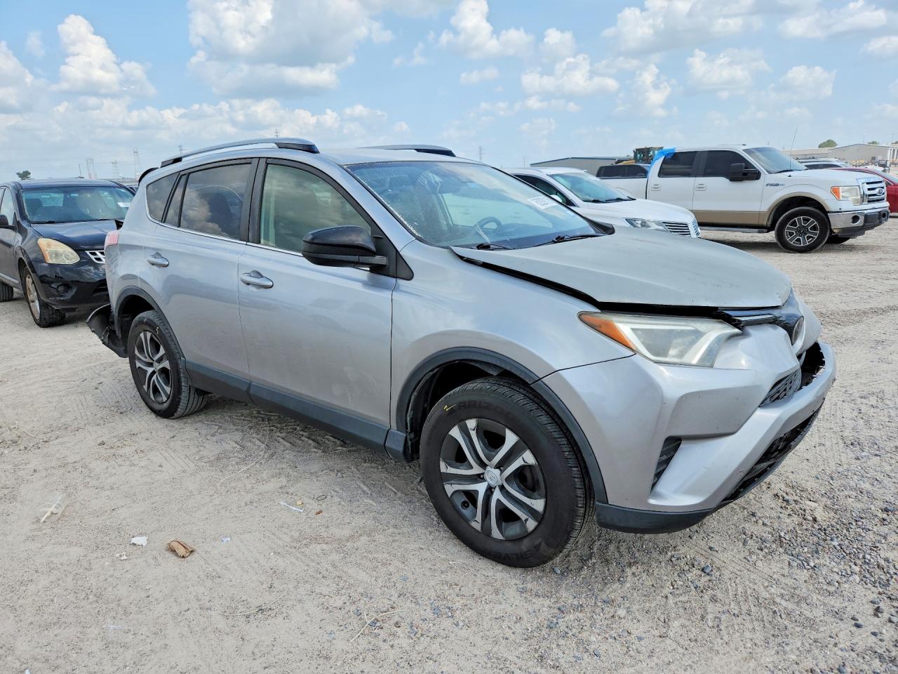 2018 TOYOTA RAV4 LE — снимка 4