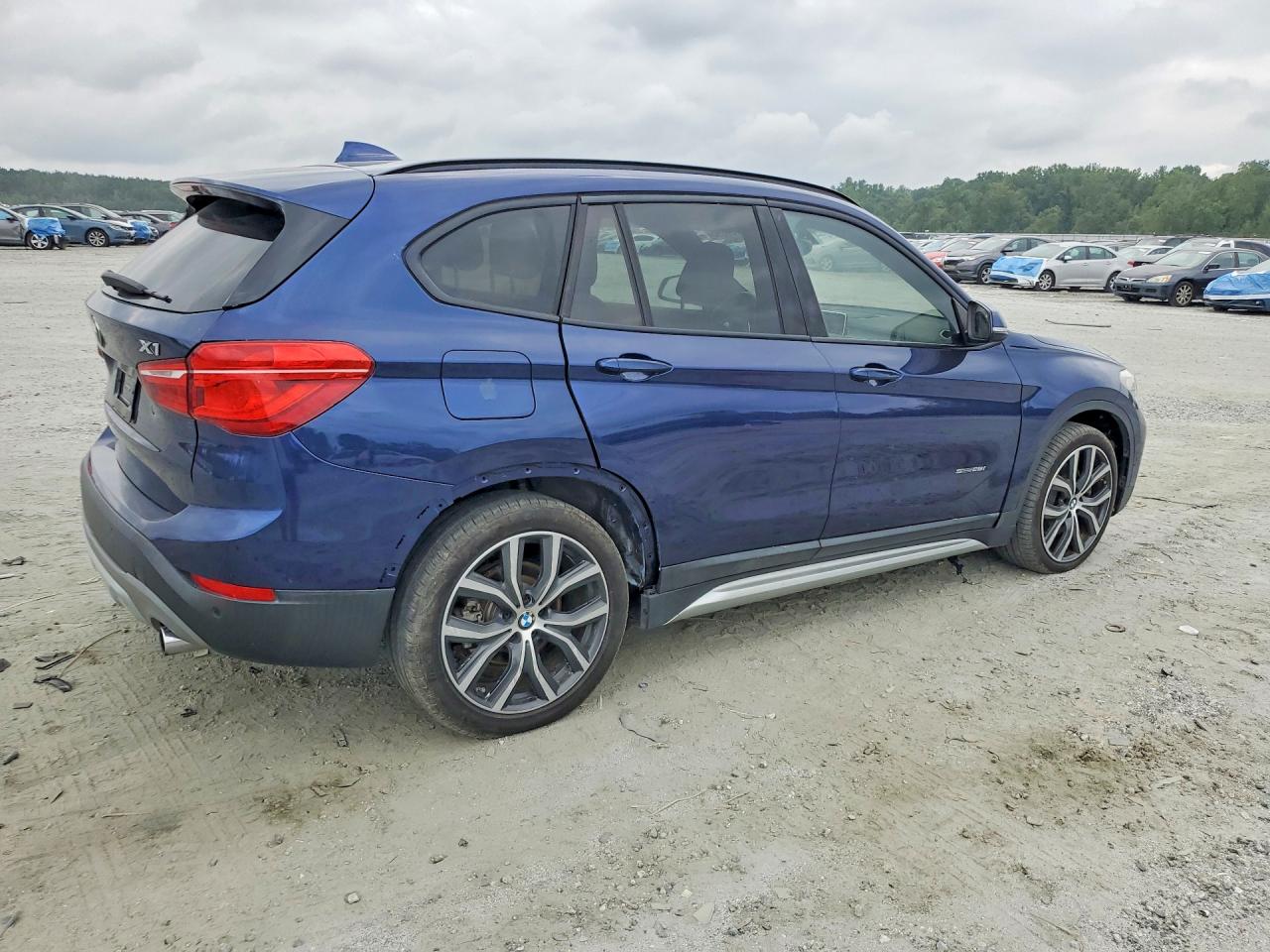 2017 BMW X1 SDRIVE28I — снимка 3