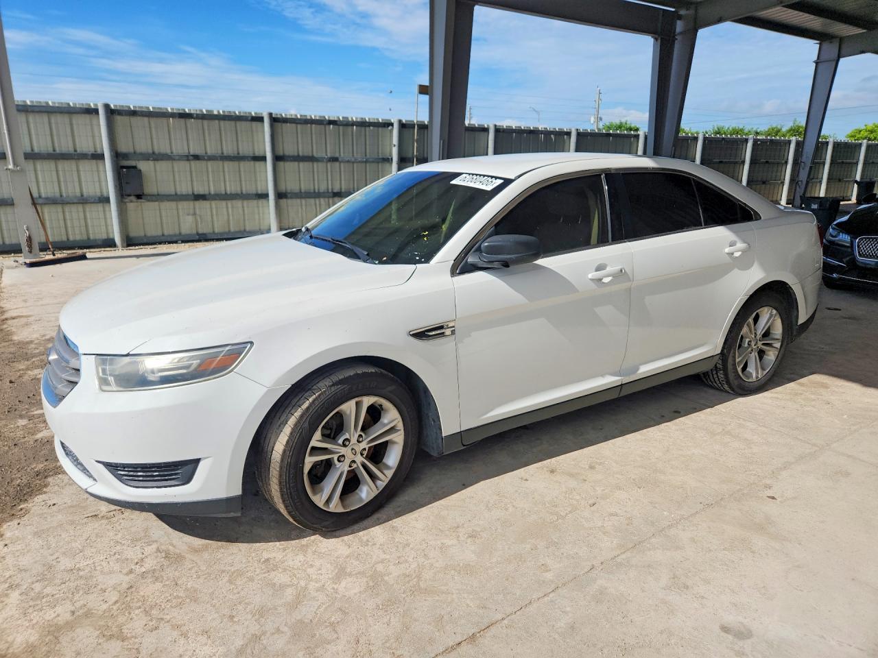 2019 FORD TAURUS SE