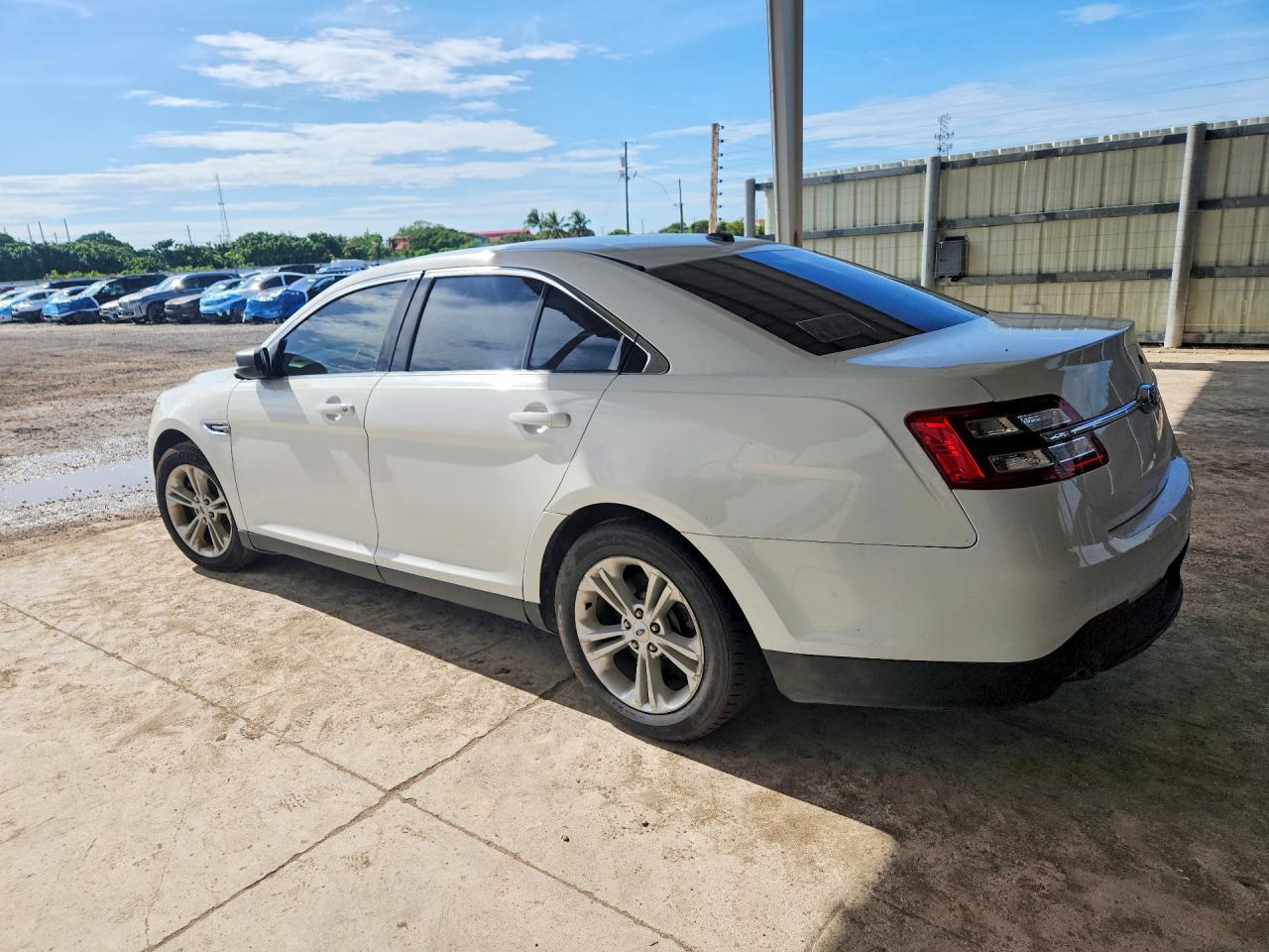 2019 FORD TAURUS SE — снимка 2