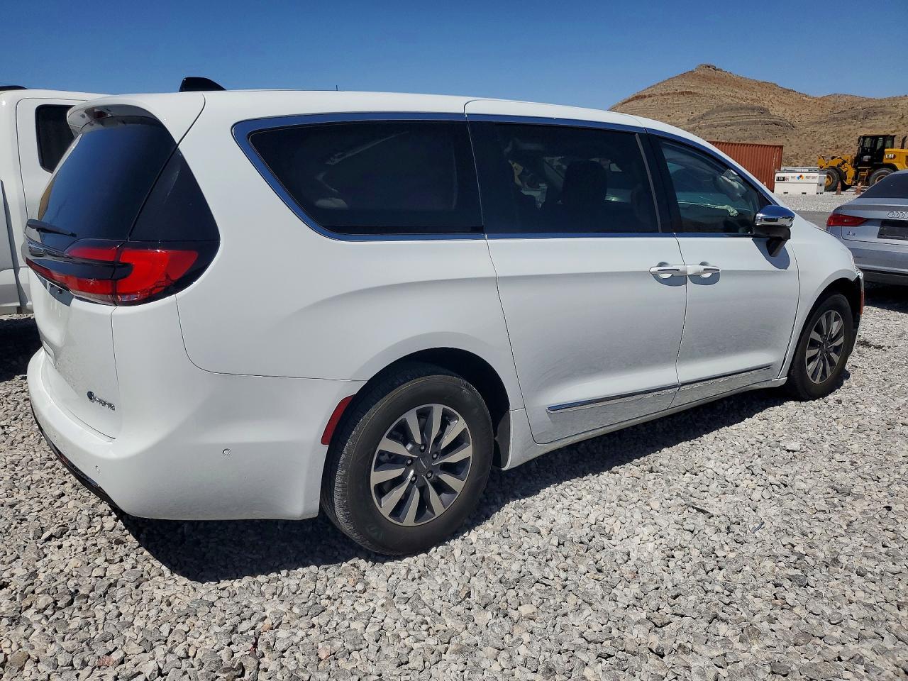 2023 CHRYSLER PACIFICA HYBRID PINNACLE — снимка 3