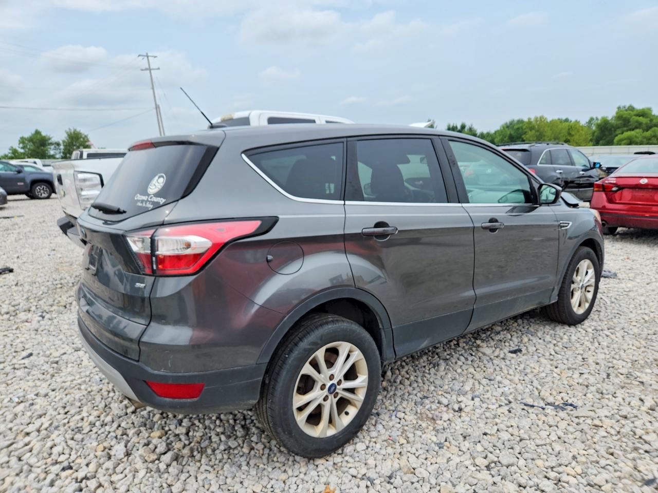 2017 FORD ESCAPE SE — снимка 3