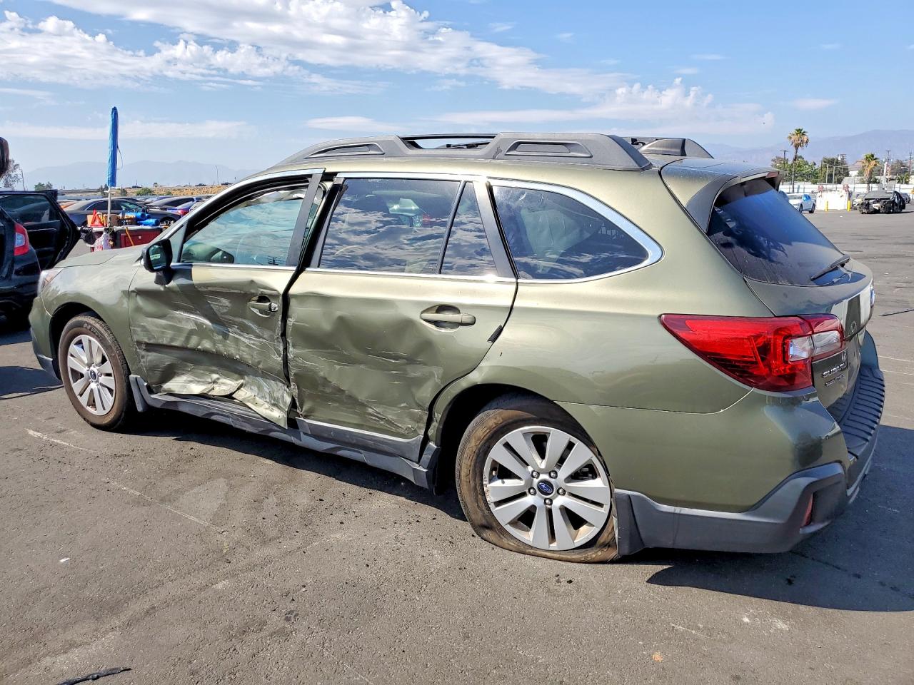 2018 SUBARU OUTBACK 2.5I PREMIUM — снимка 2