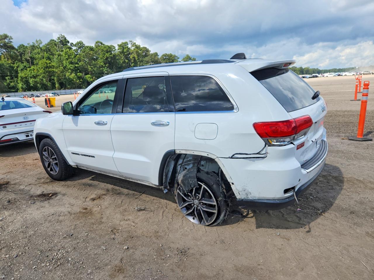 2017 JEEP GRAND CHEROKEE LIMITED — снимка 2