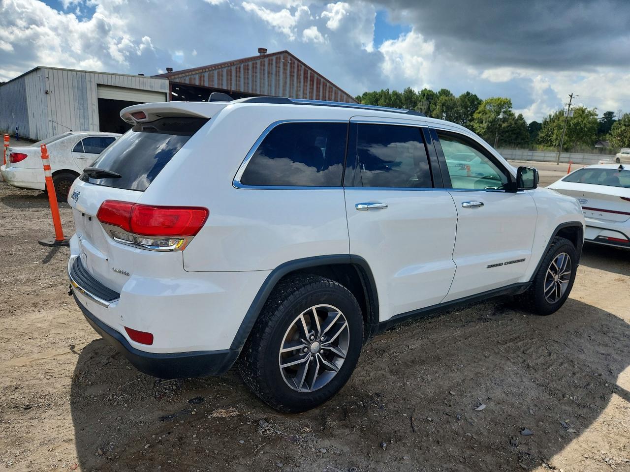 2017 JEEP GRAND CHEROKEE LIMITED — снимка 3