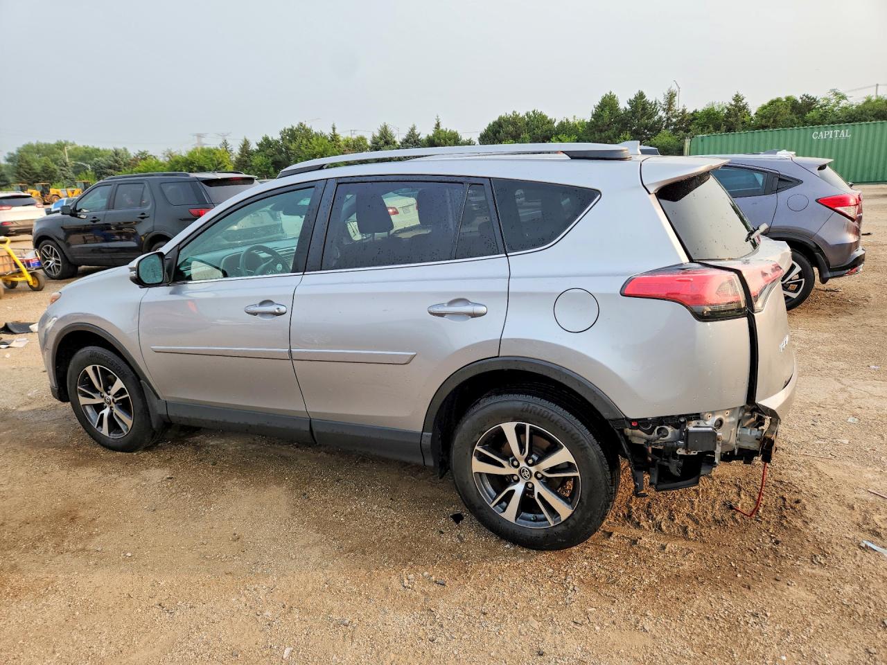 2018 TOYOTA RAV4 XLE — снимка 2
