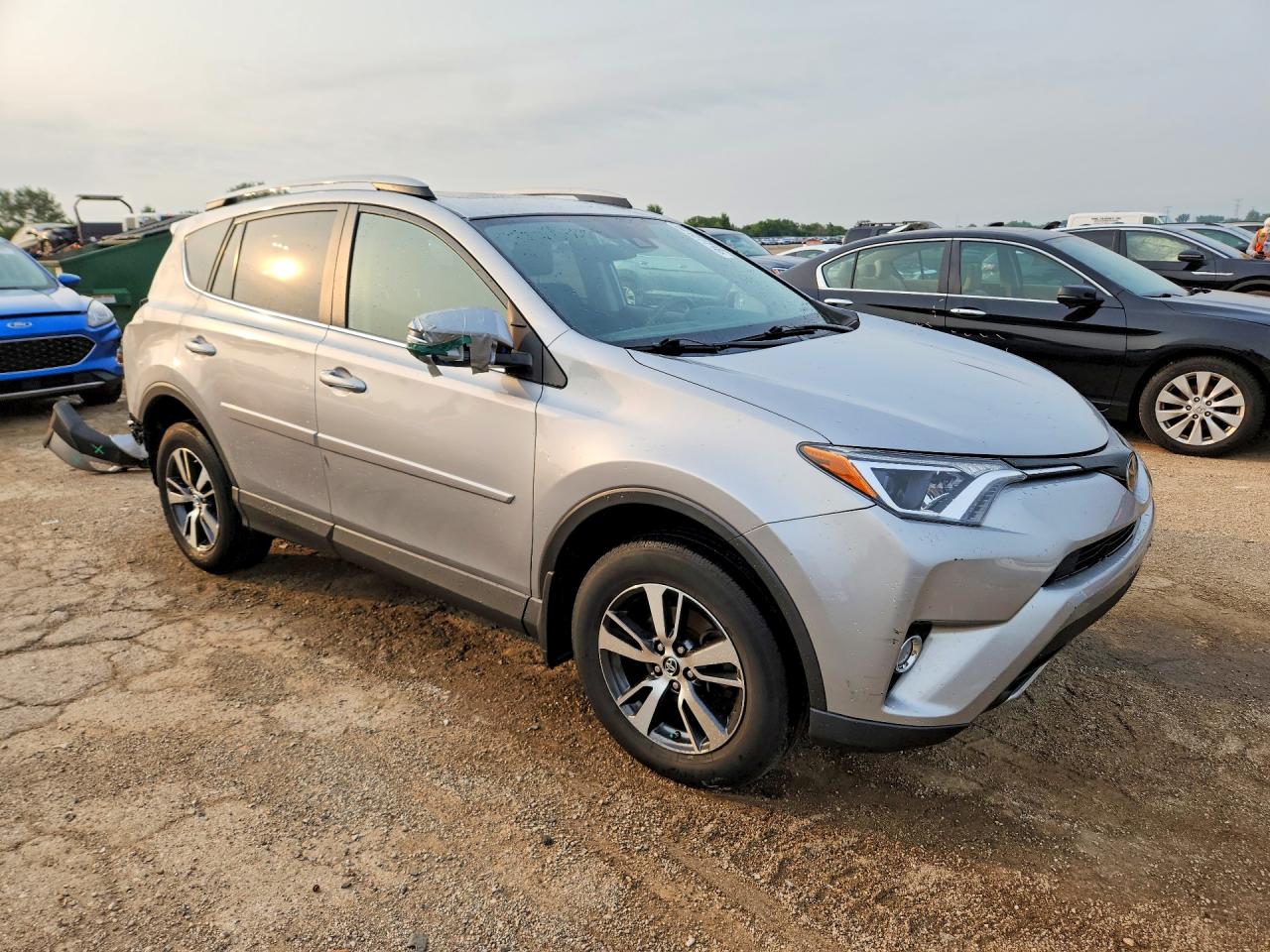 2018 TOYOTA RAV4 XLE — снимка 4
