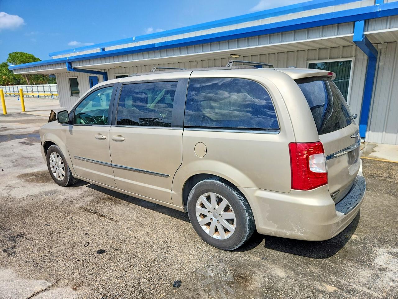 2016 CHRYSLER TOWN & COUNTRY TOURING — снимка 2