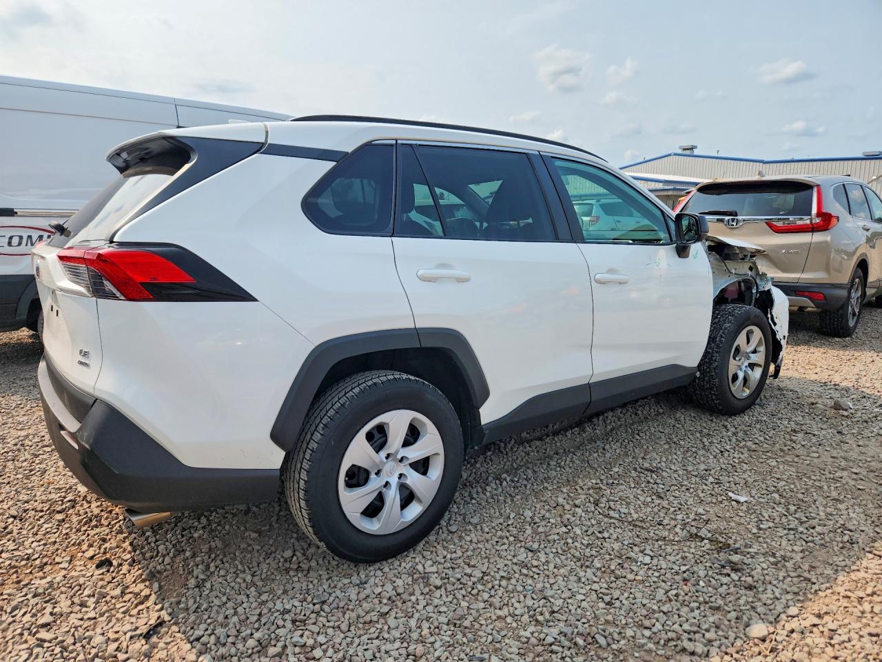 2020 TOYOTA RAV4 LE — снимка 3