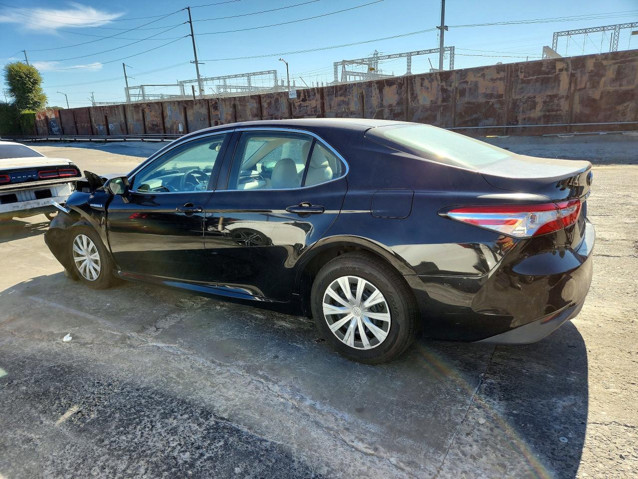 2018 TOYOTA CAMRY LE — снимка 2
