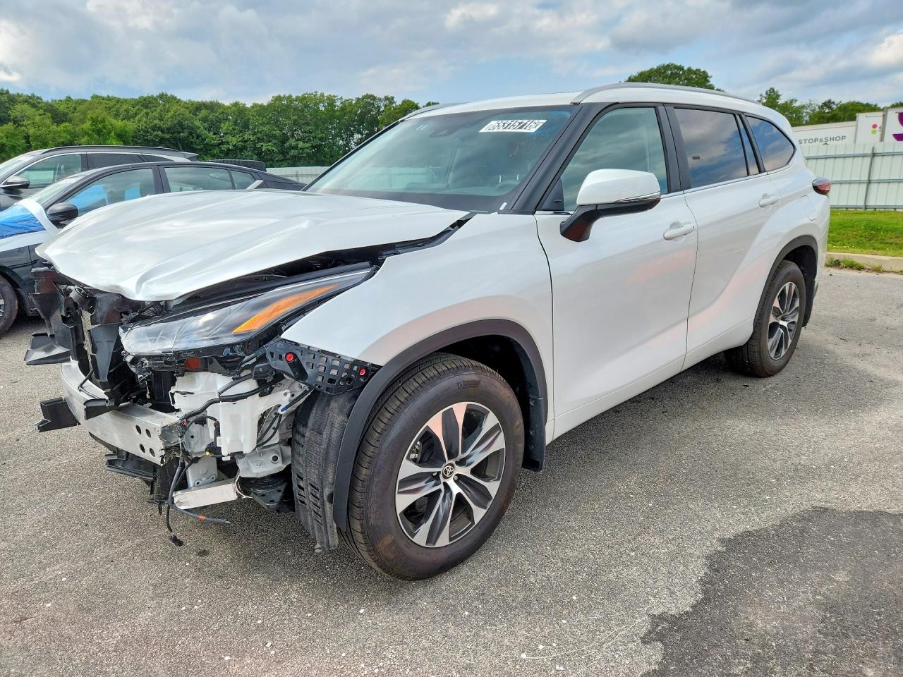 2026 TOYOTA HIGHLANDER XLE