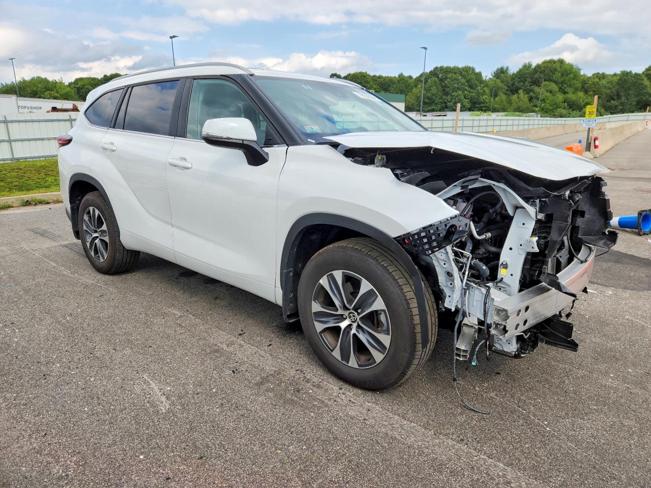 2026 TOYOTA HIGHLANDER XLE — снимка 4