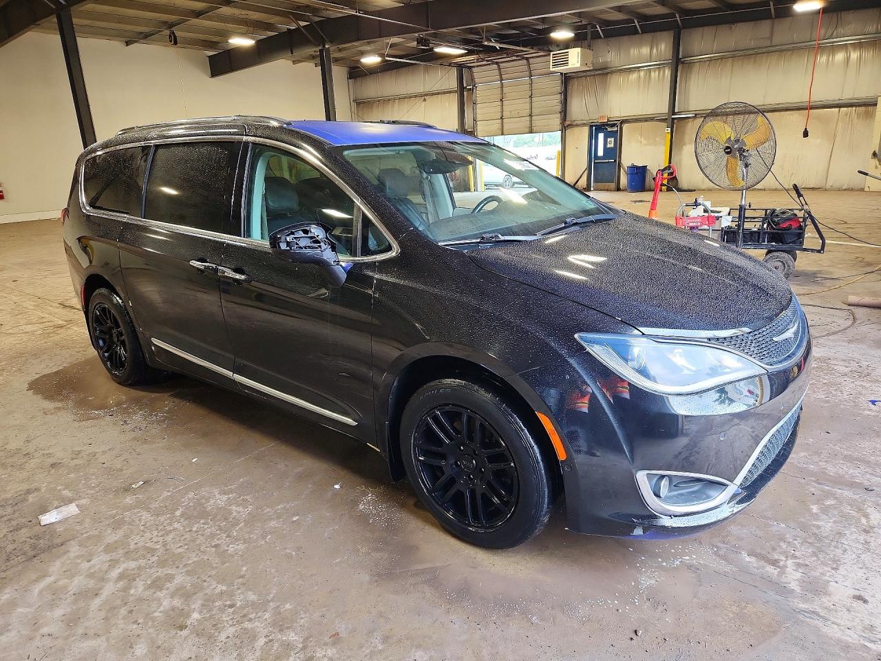 2017 CHRYSLER PACIFICA TOURING L PLUS — снимка 4