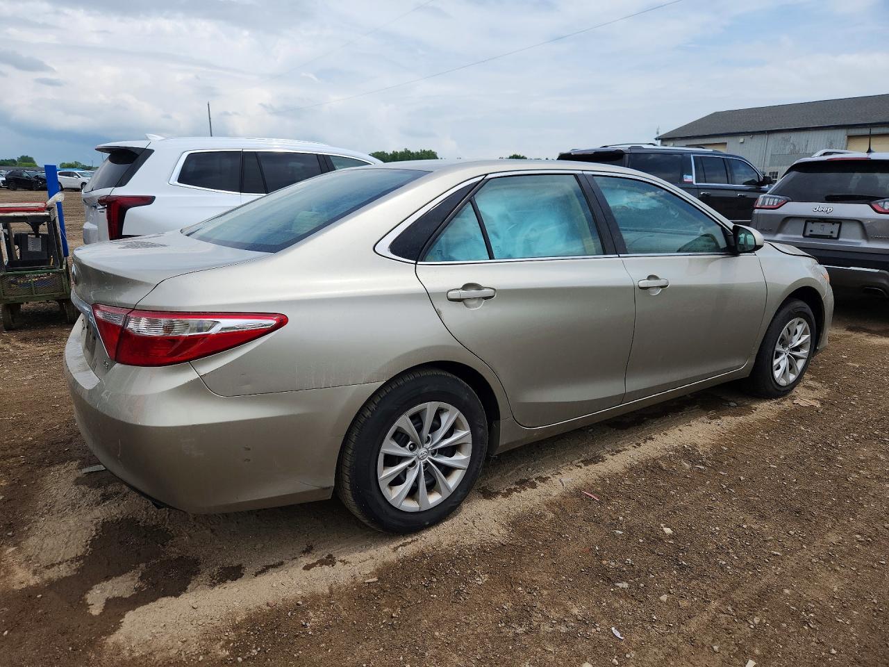 2017 TOYOTA CAMRY LE — снимка 3