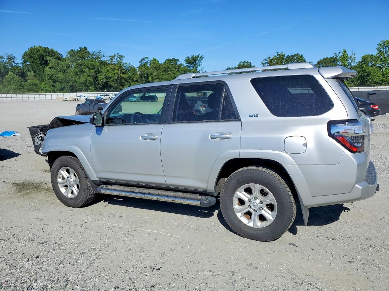 2017 TOYOTA 4RUNNER SR5 — снимка 2