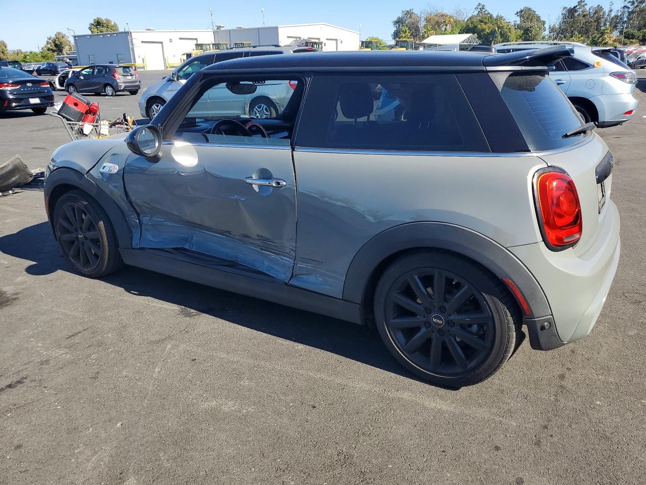 2015 MINI COOPER S — снимка 2