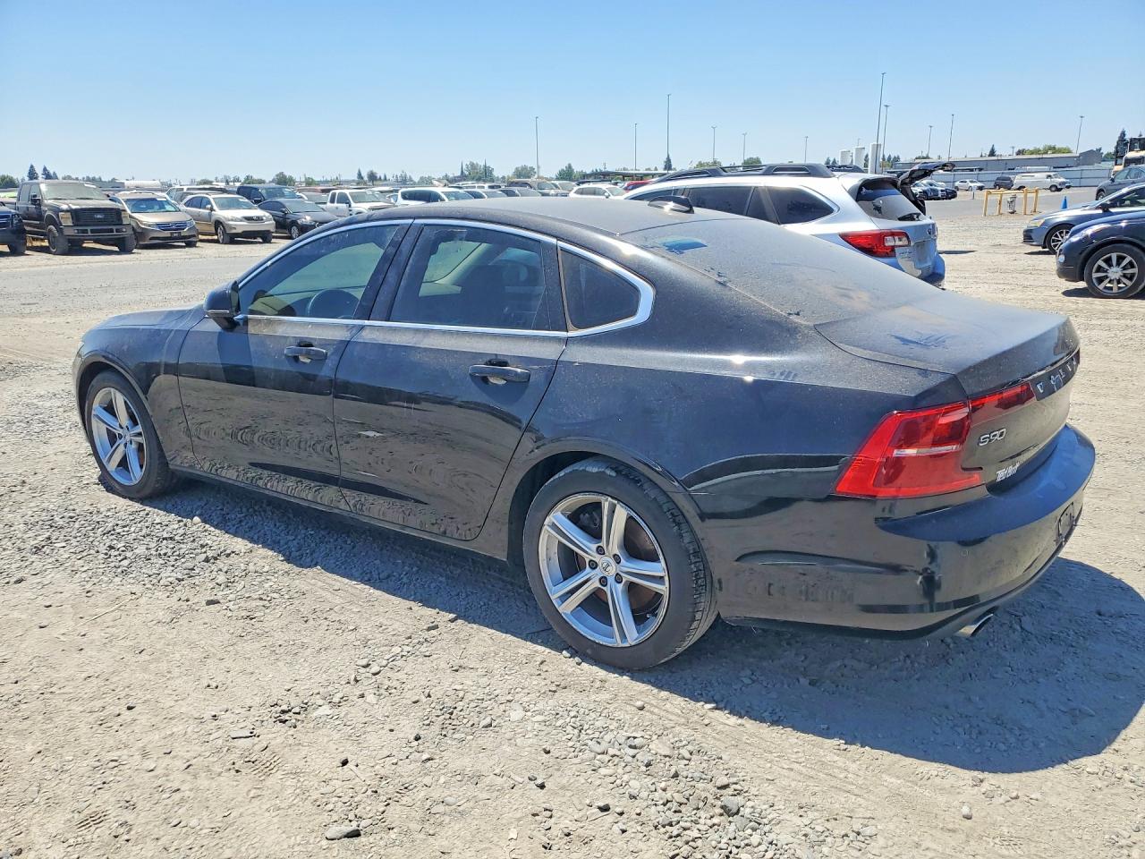 2017 VOLVO S90 T5 MOMENTUM — снимка 2