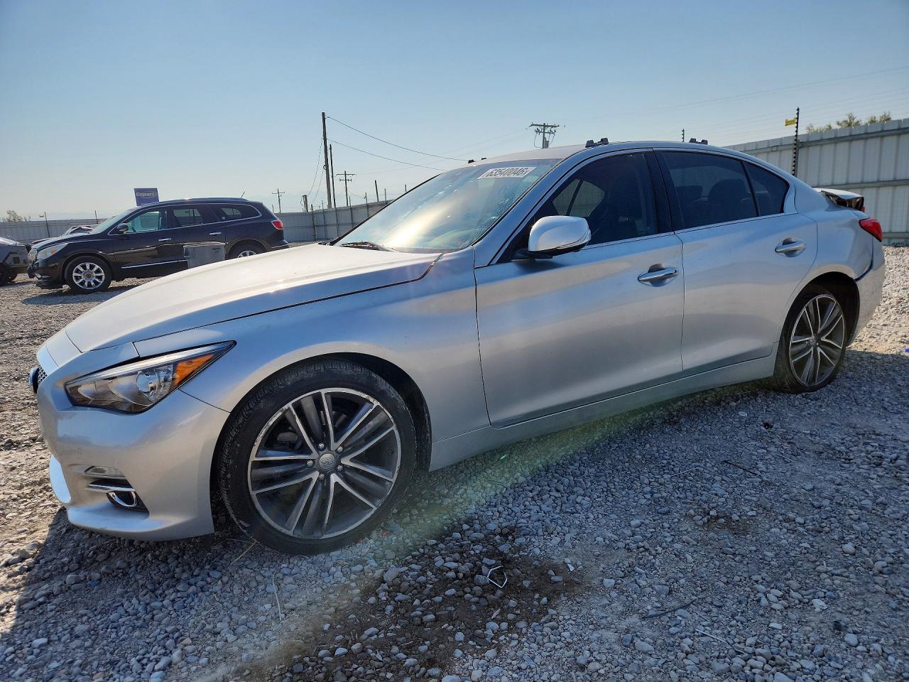 2016 INFINITI Q50 HYBRID