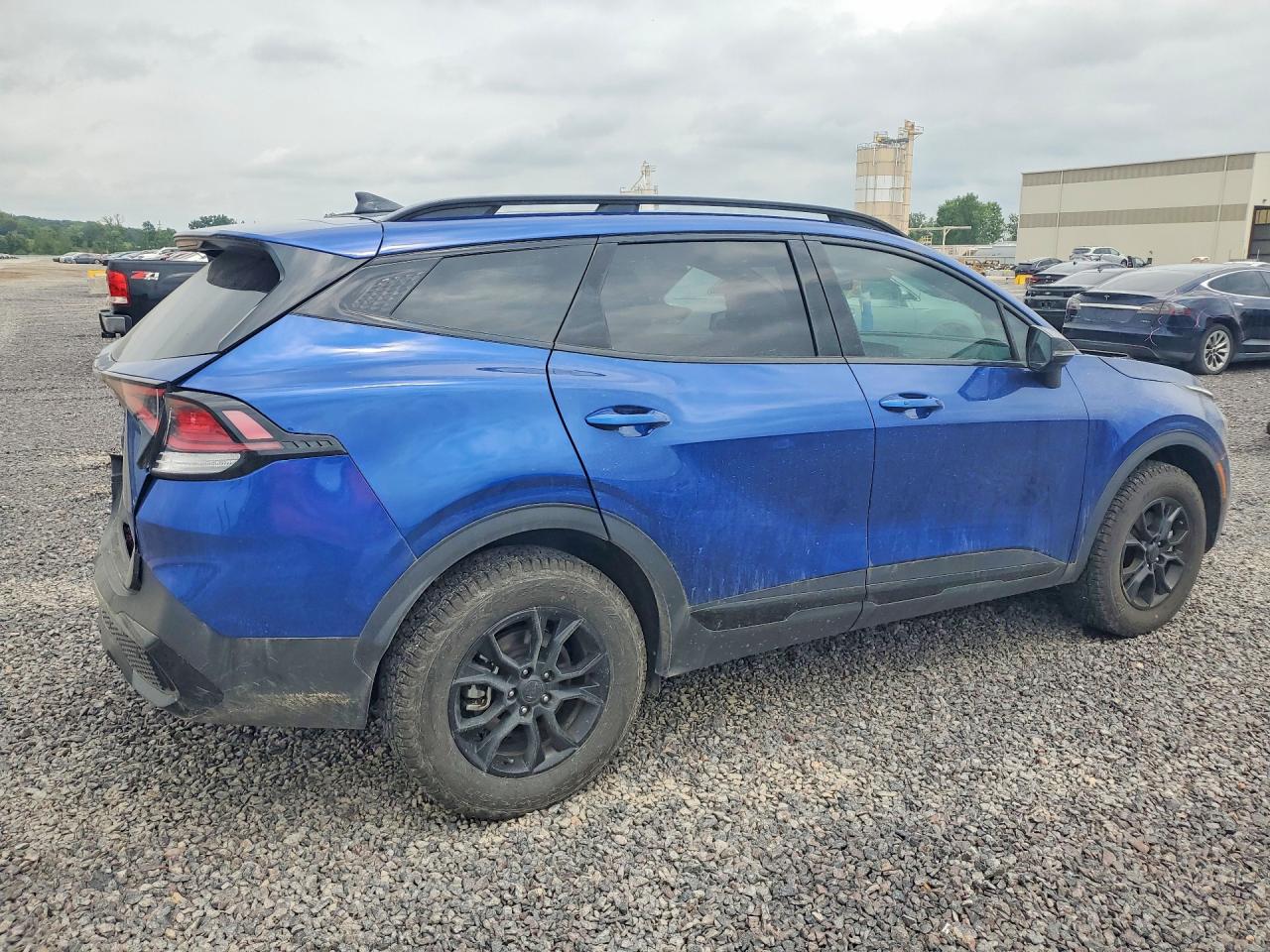2025 KIA SPORTAGE X-PRO — снимка 3