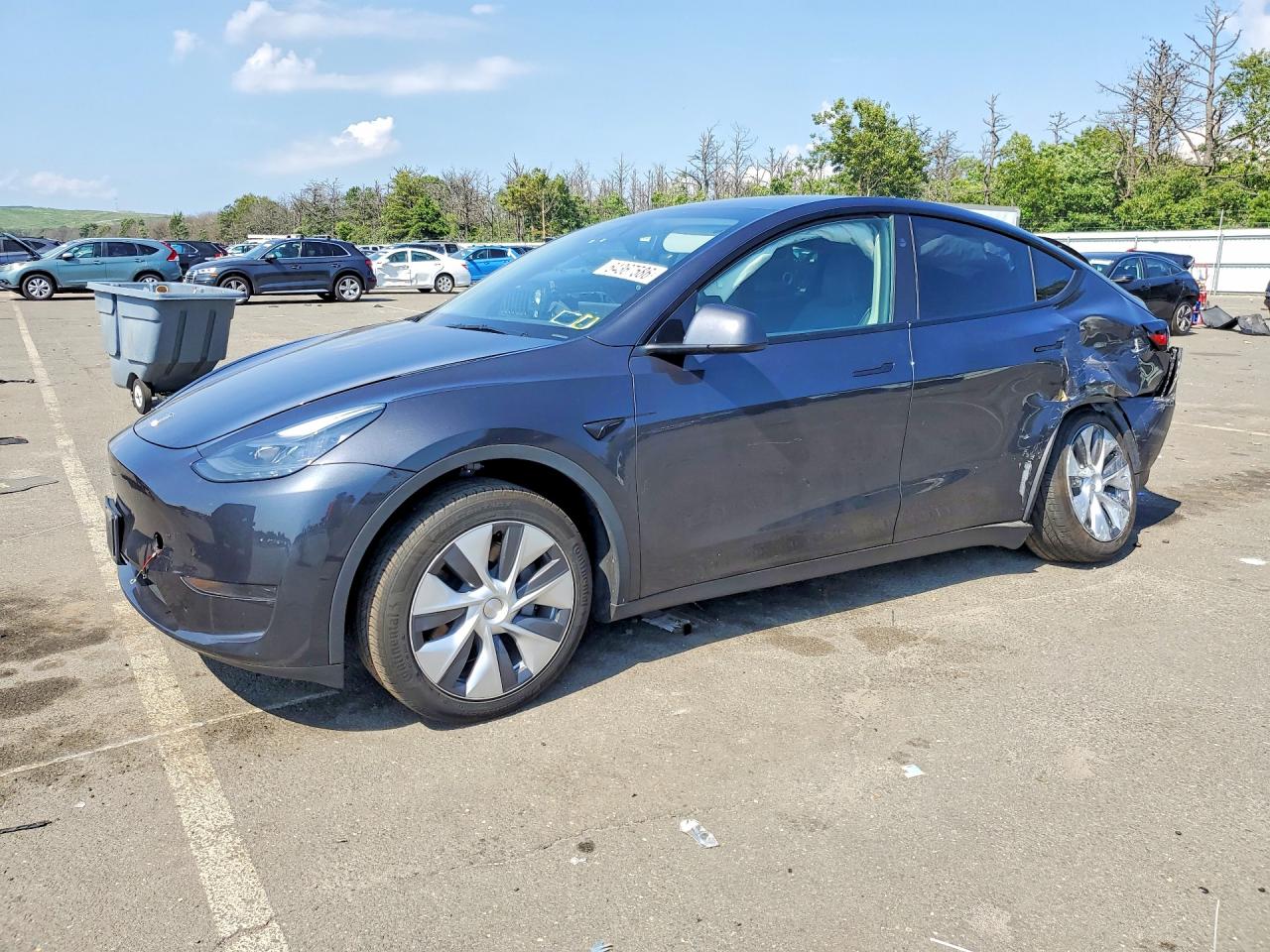 2024 TESLA MODEL Y