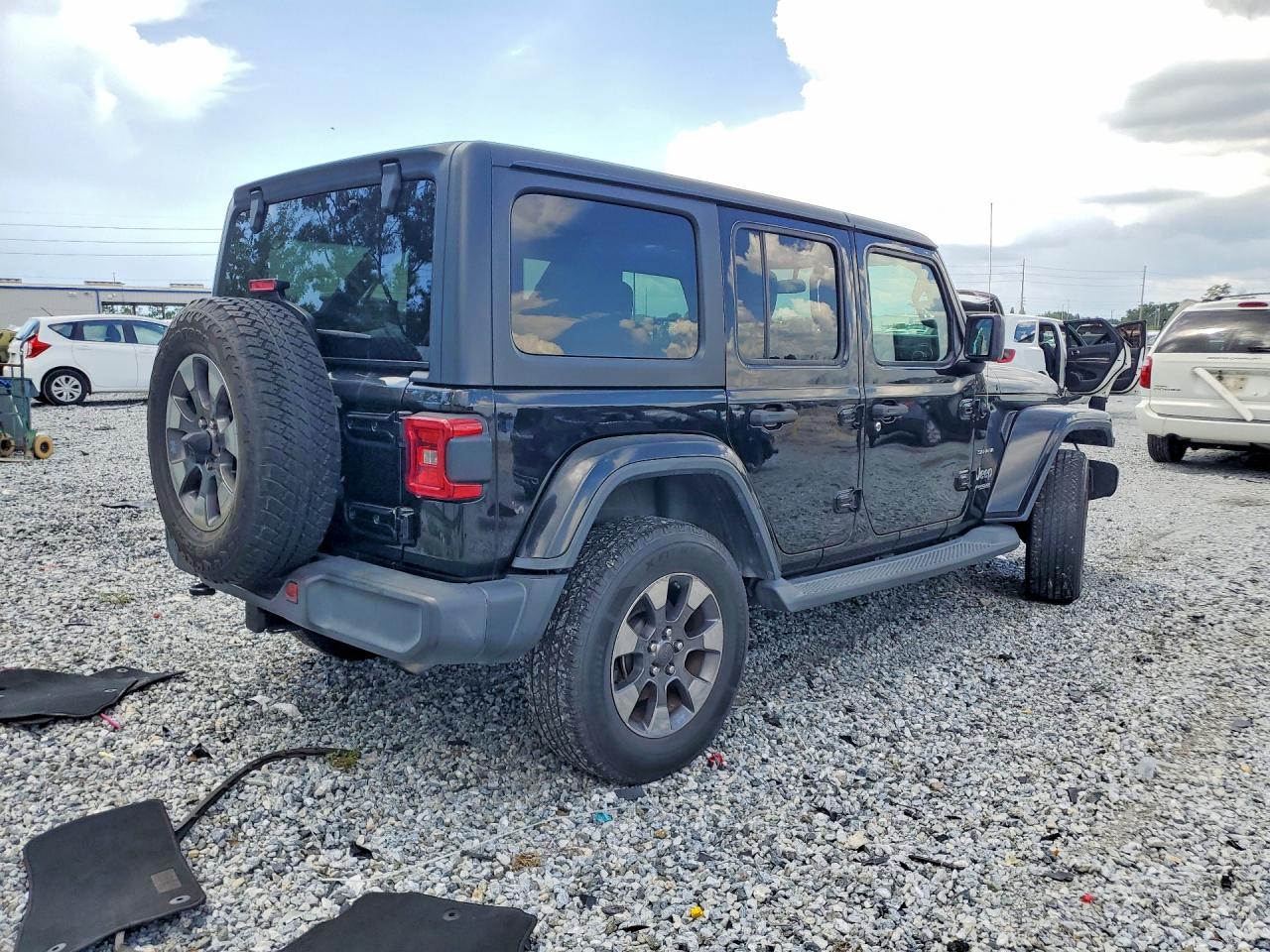 2018 JEEP WRANGLER UNLIMITED SAHARA — снимка 3