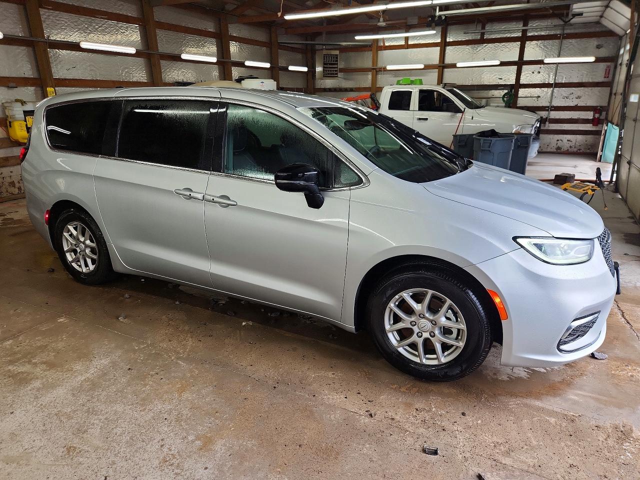2026 CHRYSLER PACIFICA SELECT — снимка 4
