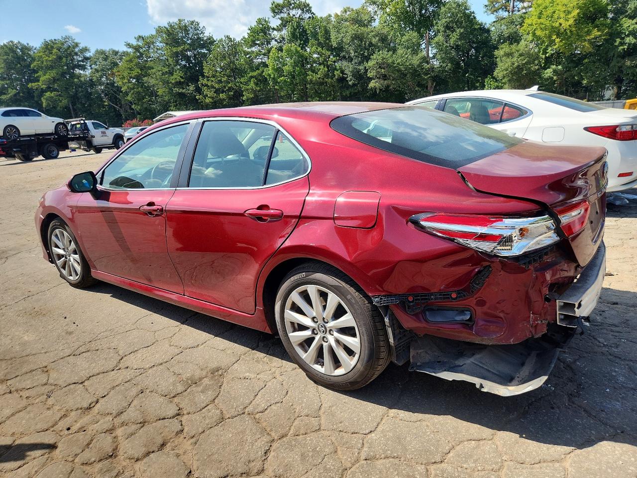 2018 TOYOTA CAMRY LE — снимка 2