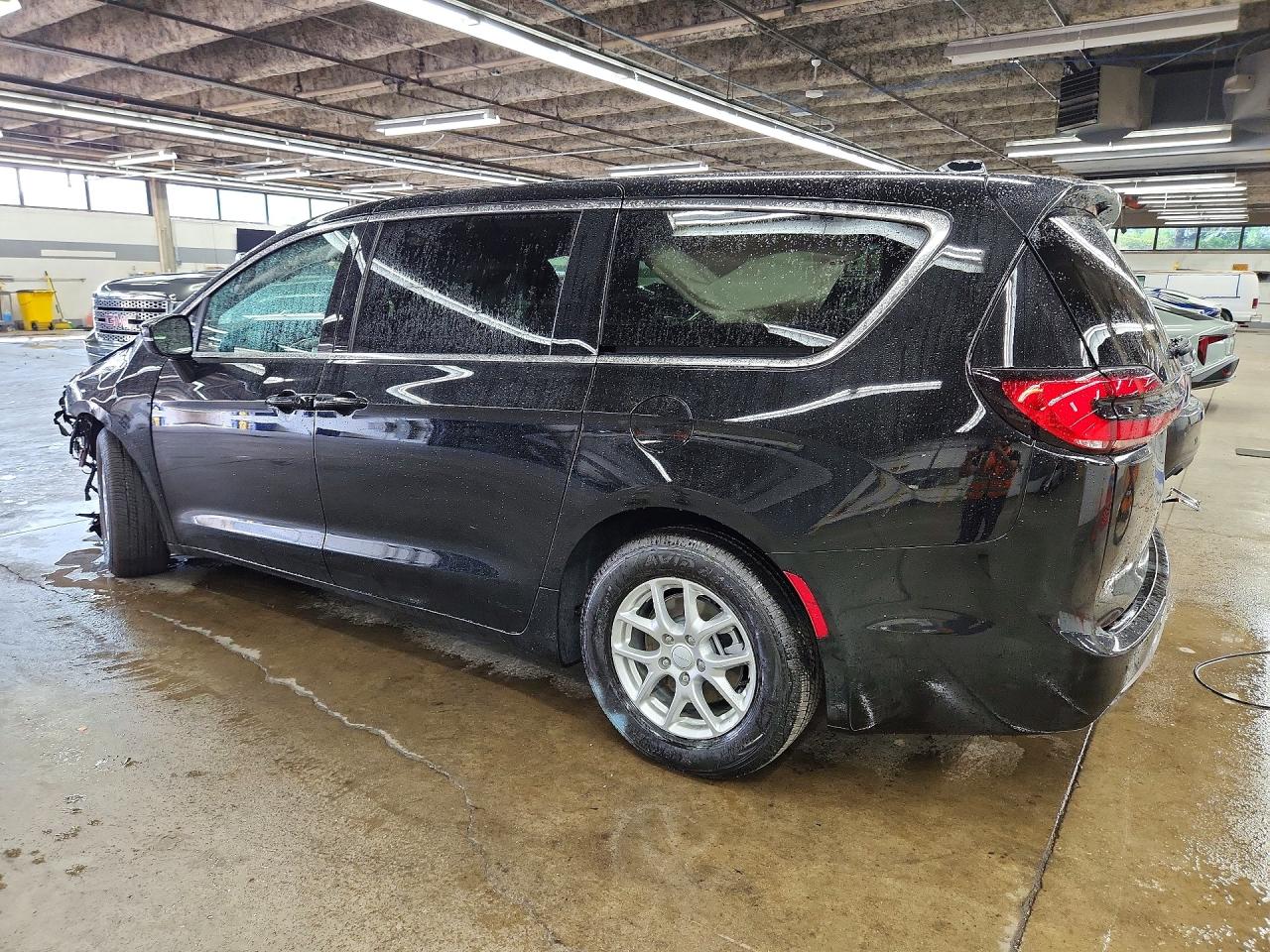 2027 CHRYSLER PACIFICA SELECT — снимка 2