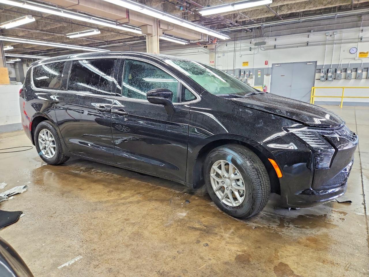 2027 CHRYSLER PACIFICA SELECT — снимка 4
