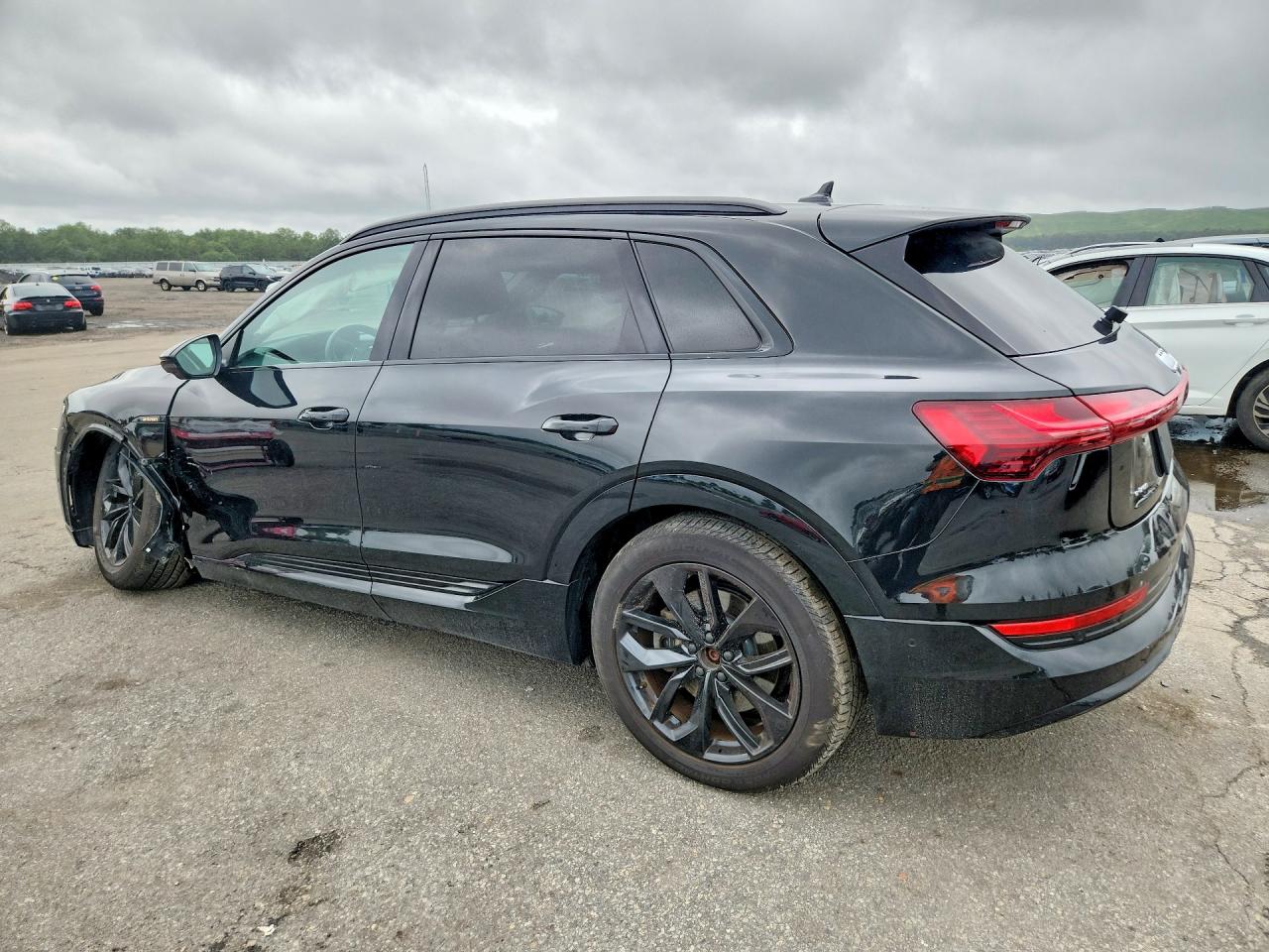 2021 AUDI E-TRON PREMIUM PLUS — снимка 2