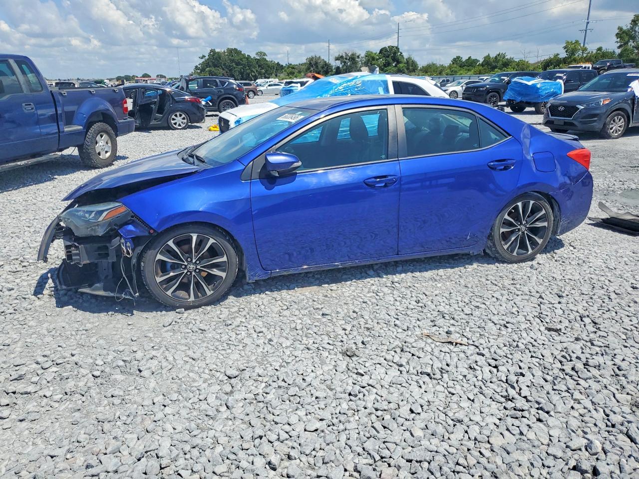 2018 TOYOTA COROLLA SE