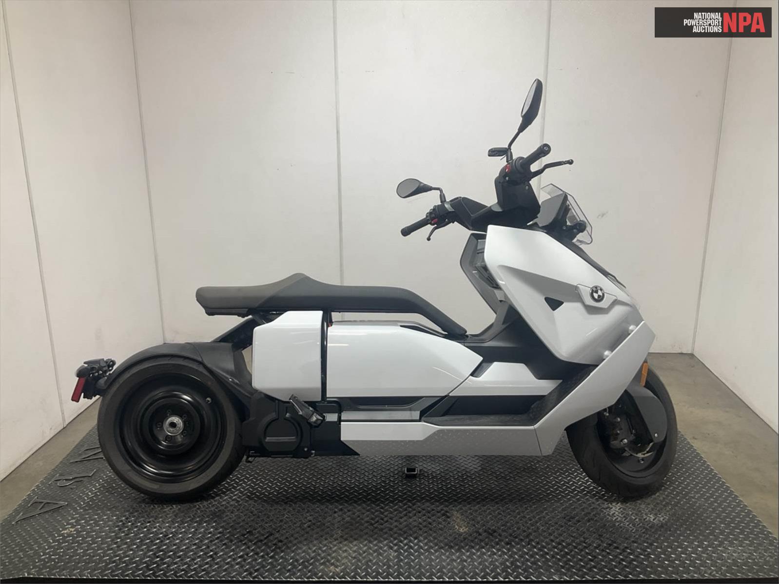 2023 BMW CE 04