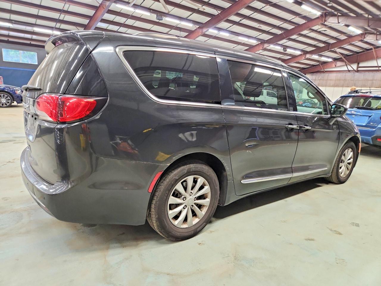 2017 CHRYSLER PACIFICA — снимка 3
