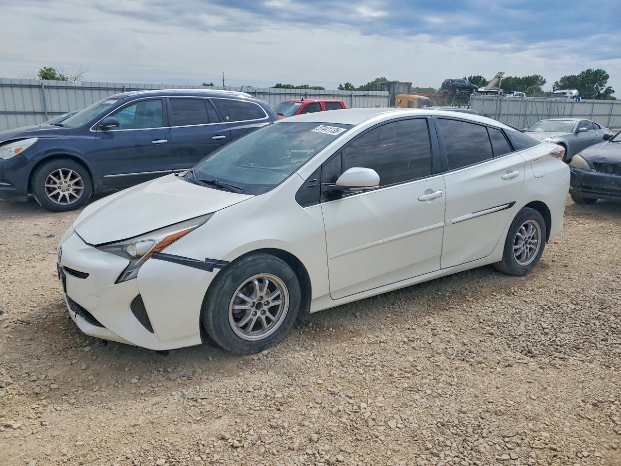 2016 TOYOTA PRIUS THREE