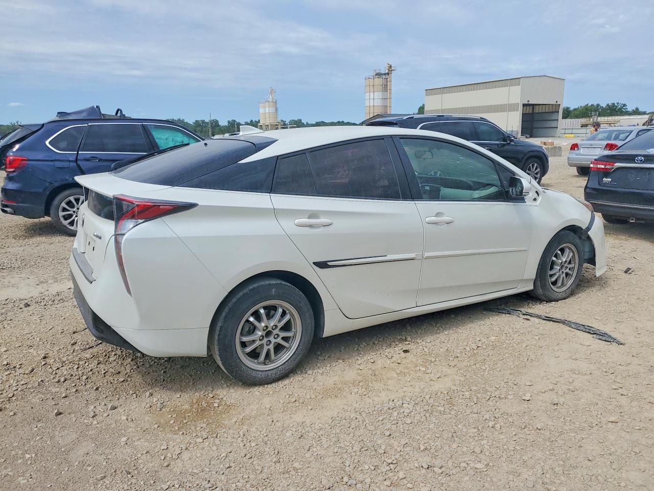 2016 TOYOTA PRIUS THREE — снимка 3