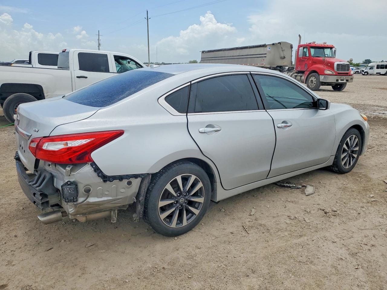 2017 NISSAN ALTIMA 2.5 SV — снимка 3