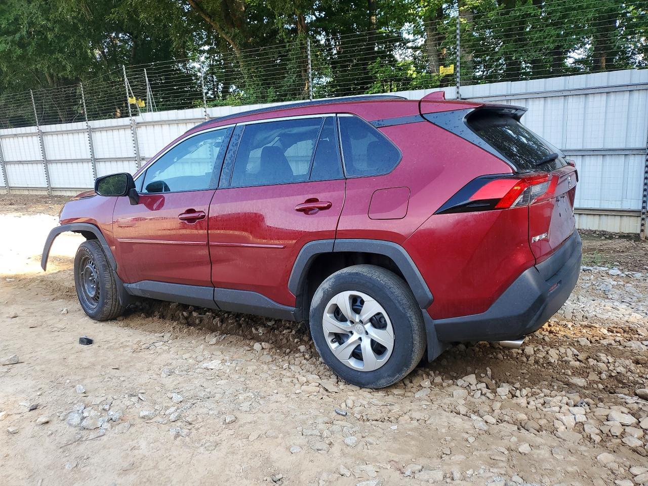2021 TOYOTA RAV4 LE — снимка 2