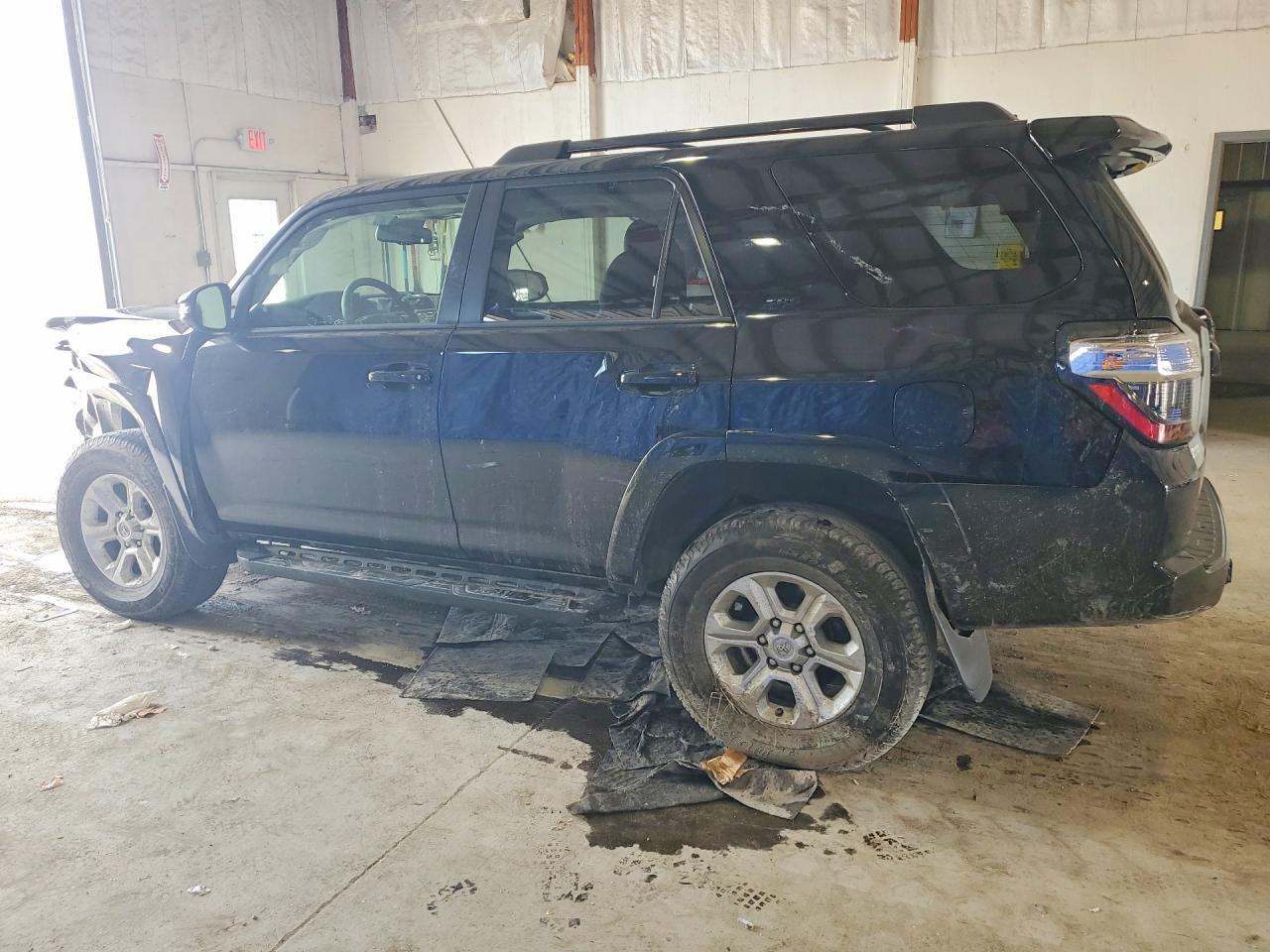 2022 TOYOTA 4RUNNER SR5 PREMIUM — снимка 2