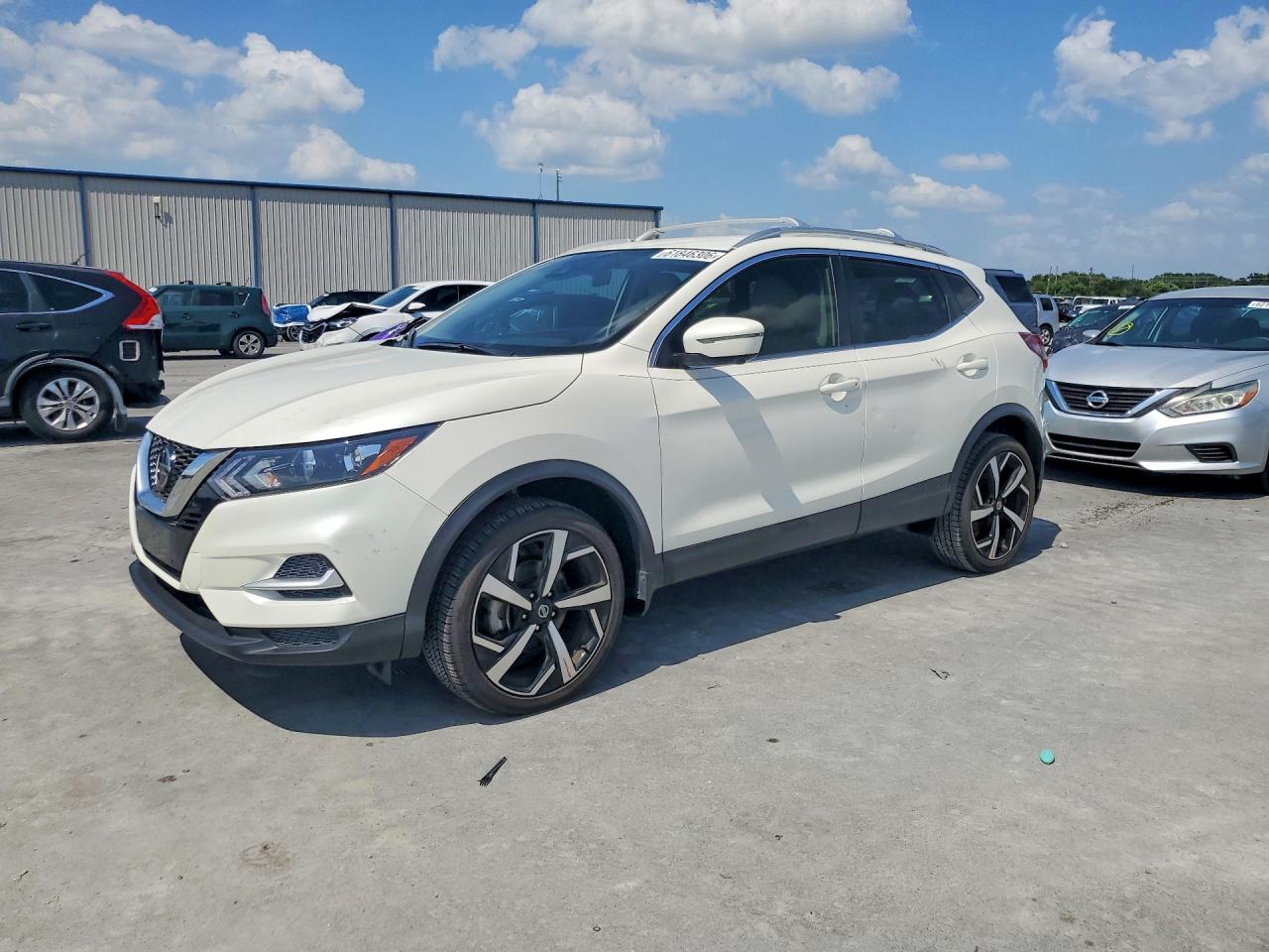 2022 NISSAN ROGUE SPORT SL