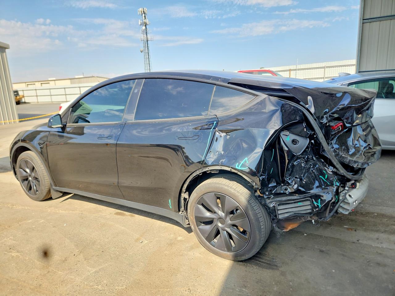 2025 TESLA MODEL Y — снимка 2